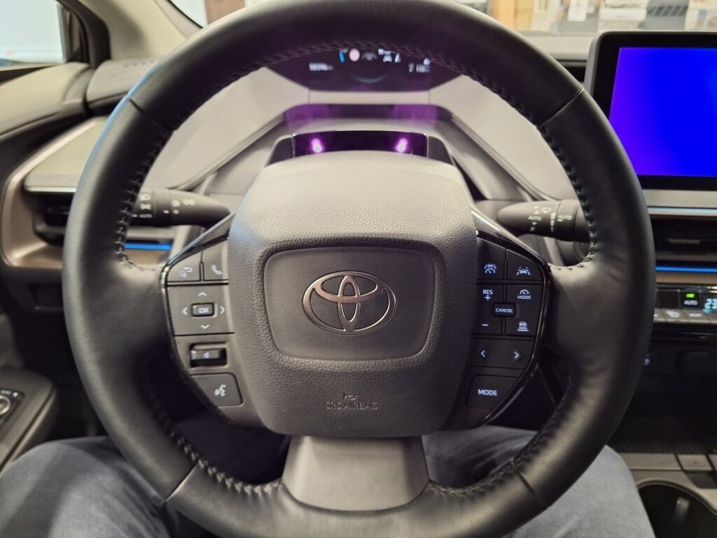 Toyota Prius 2023 Musta