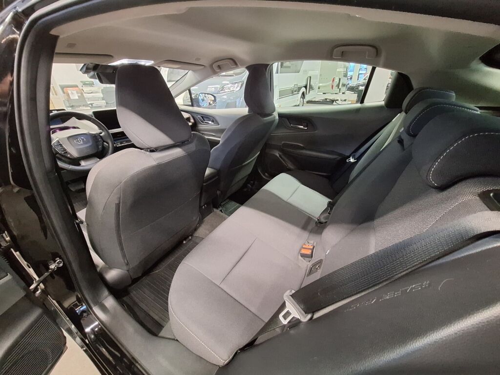 Toyota Prius 2023 Musta