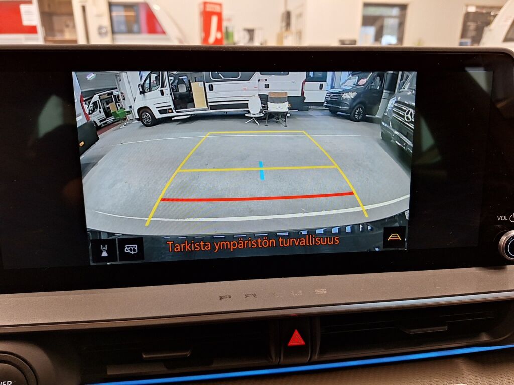 Toyota Prius 2023 Musta