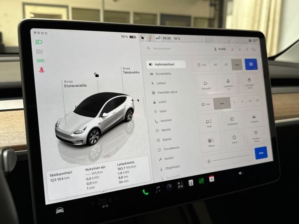 Tesla Model Y 2023 Valkoinen