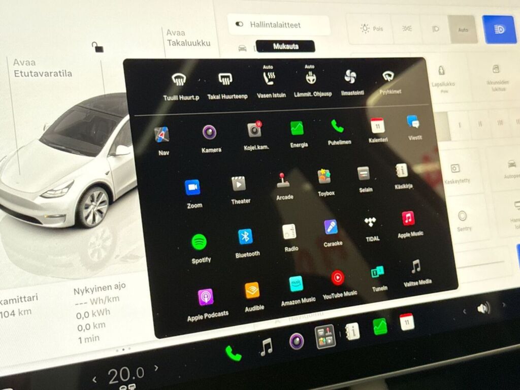 Tesla Model Y 2023 Valkoinen