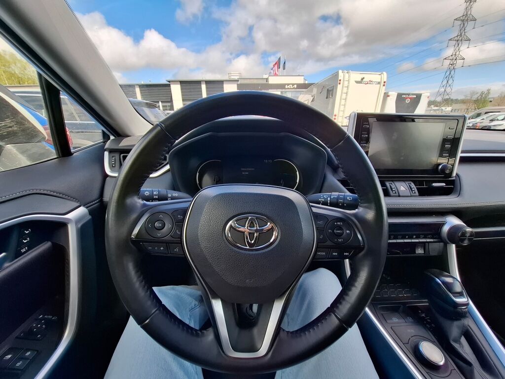 Toyota RAV4 2022 Valkoinen