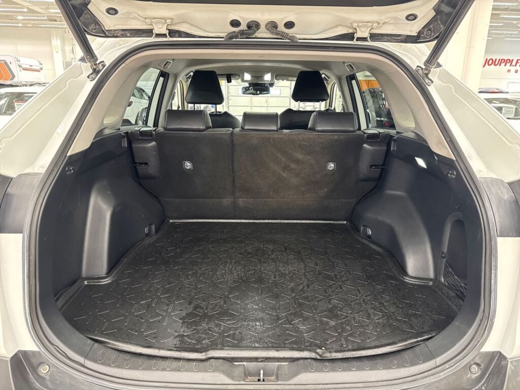 Toyota RAV4 2022 Valkoinen