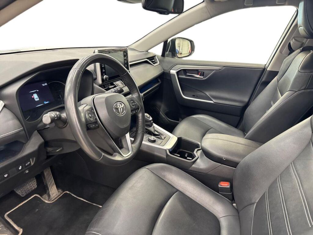 Toyota RAV4 2022 Valkoinen