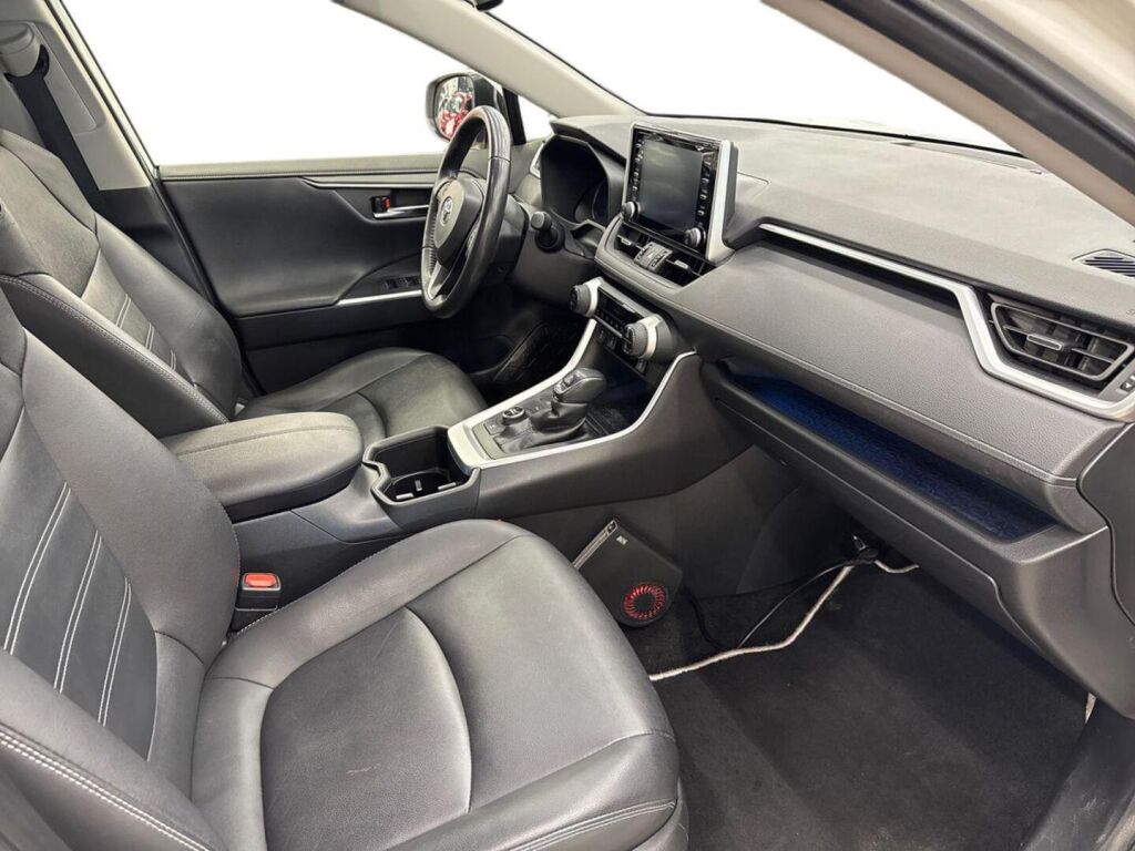 Toyota RAV4 2022 Valkoinen