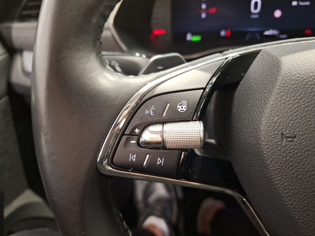 Skoda Octavia 2021 Harmaa