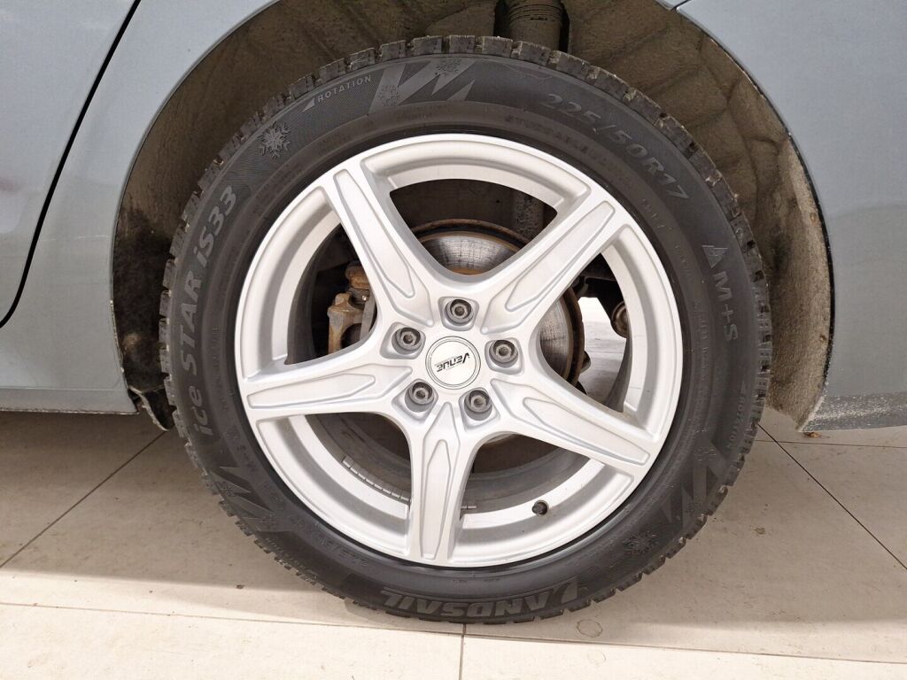 Skoda Octavia 2021 Harmaa