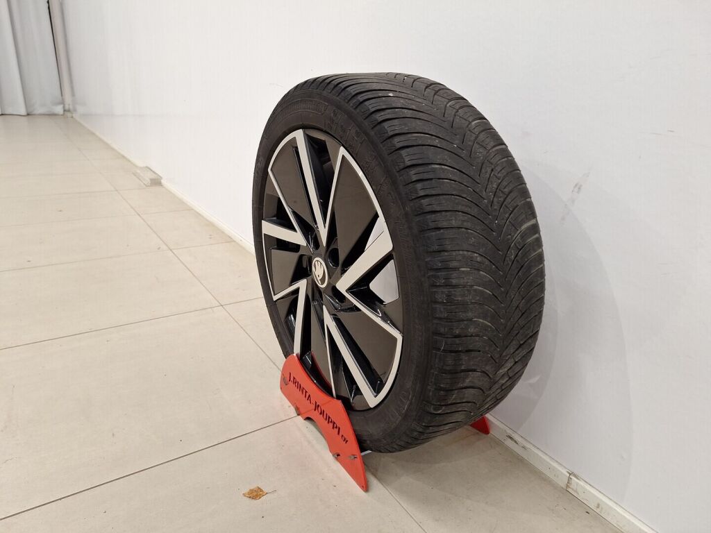 Skoda Octavia 2021 Harmaa