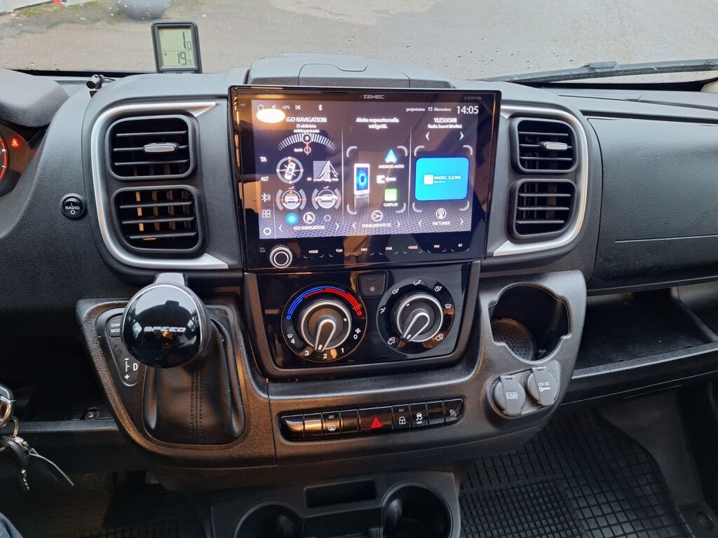 Sunlight Cliff VAN 540 2023 Musta