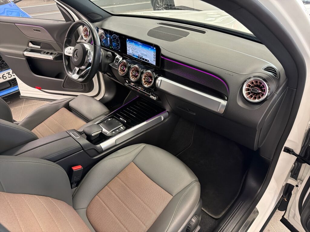 Mercedes-Benz EQB 2022 Valkoinen