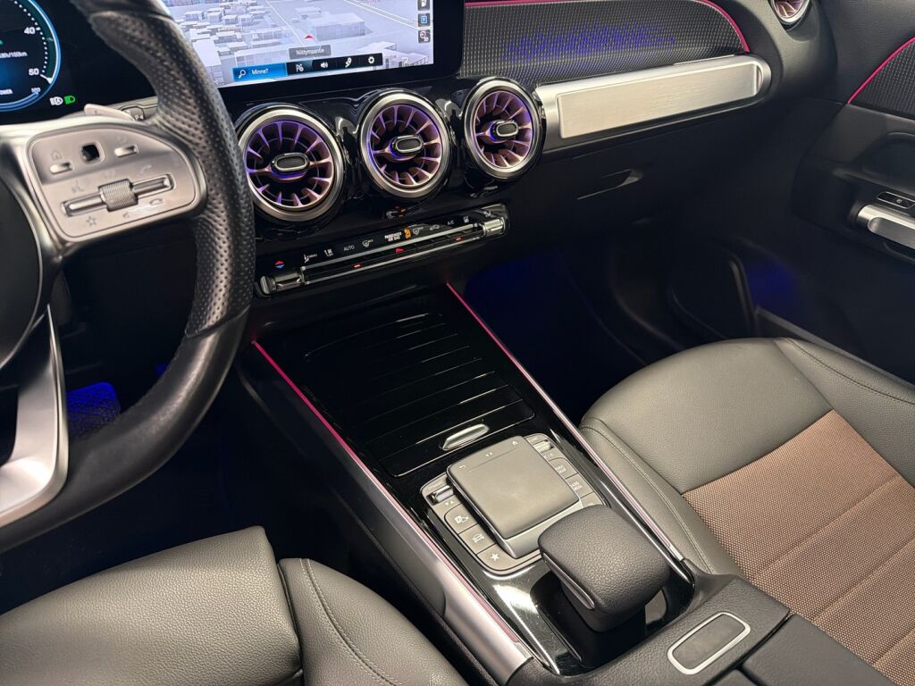 Mercedes-Benz EQB 2022 Valkoinen