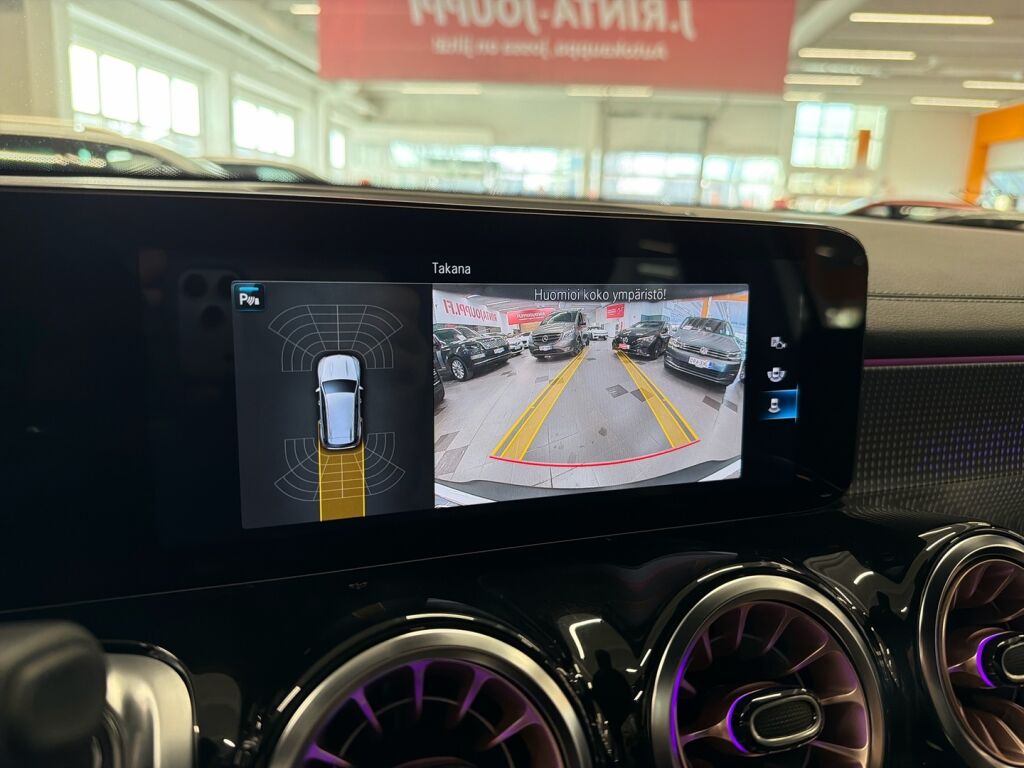 Mercedes-Benz EQB 2022 Valkoinen