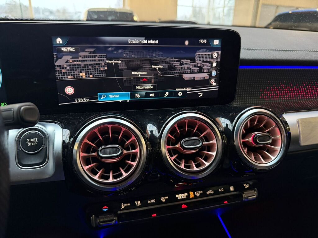 Mercedes-Benz EQB 2022 Valkoinen