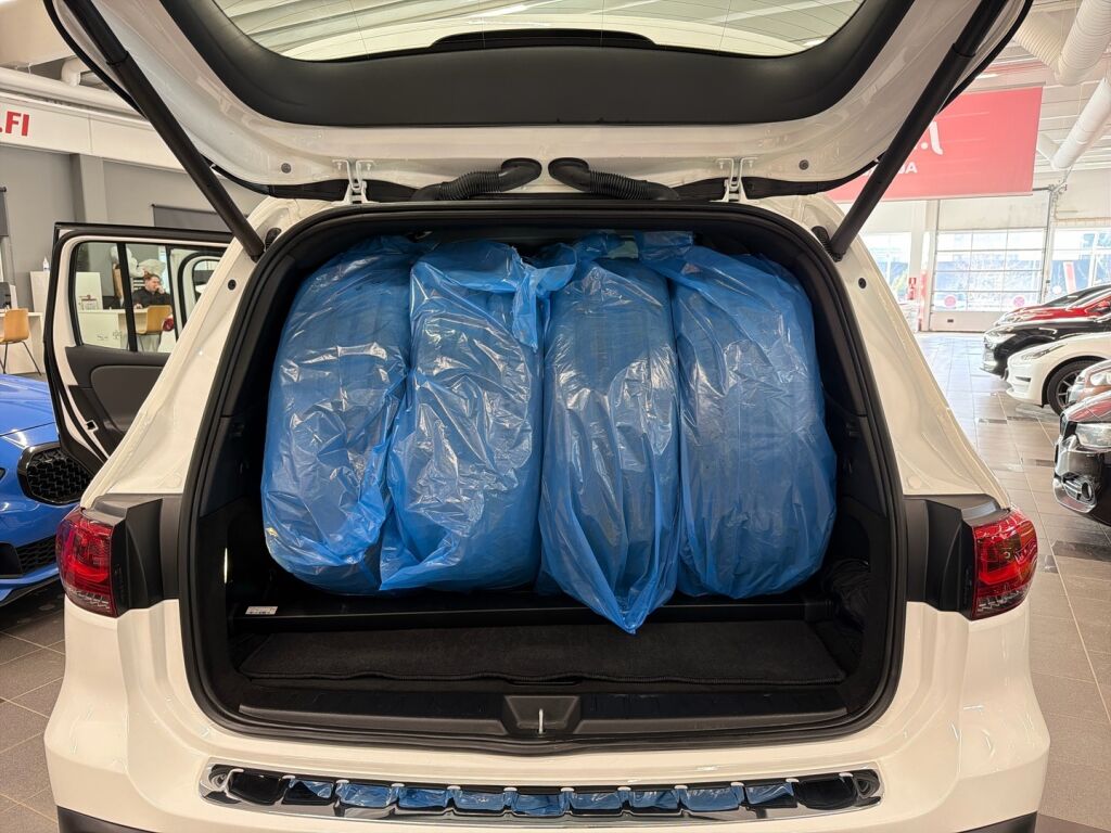 Mercedes-Benz EQB 2022 Valkoinen