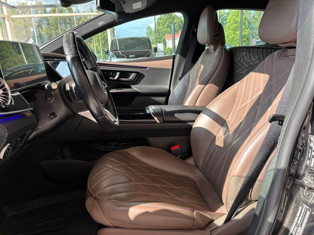 Mercedes-Benz EQE 2023 Musta
