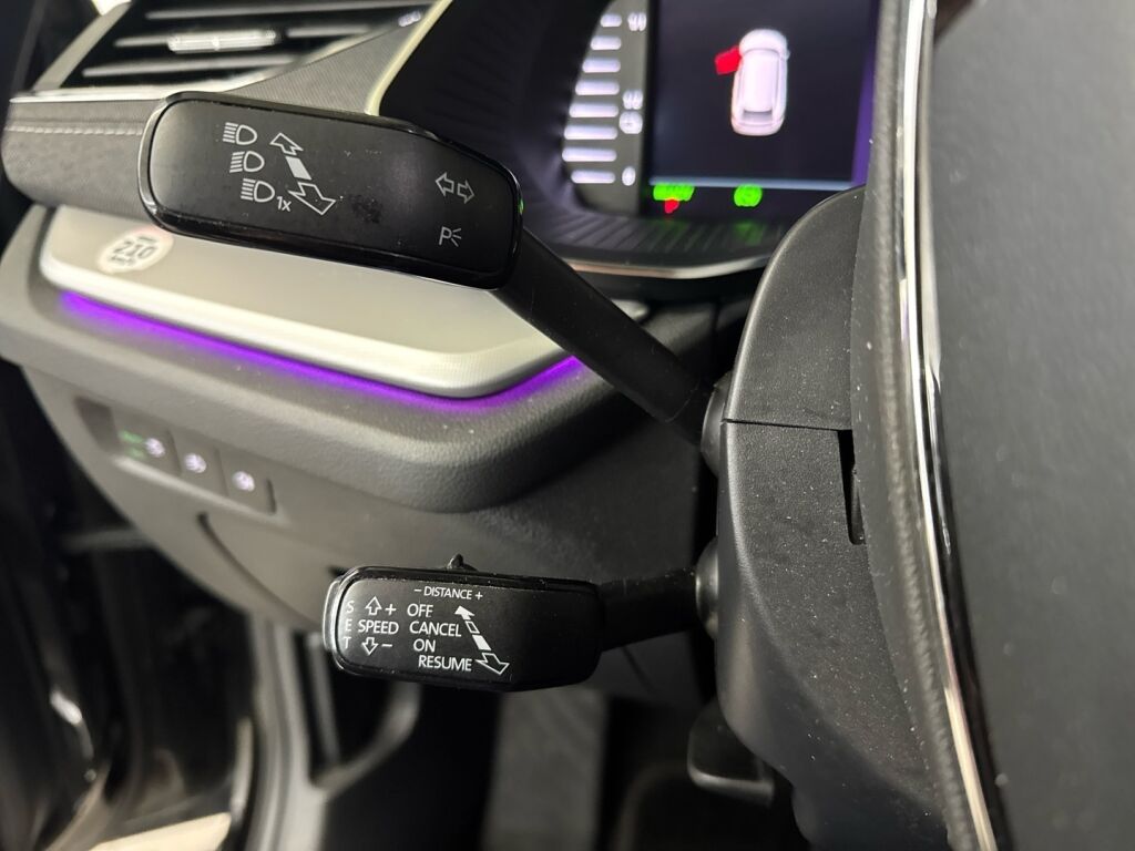 Skoda Octavia 2021 Musta