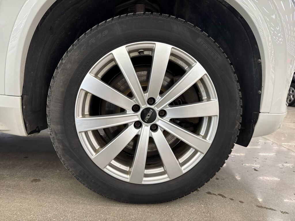 Volvo XC90 2020 Valkoinen