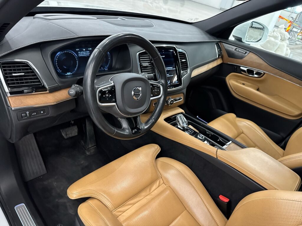 Volvo XC90 2020 Valkoinen