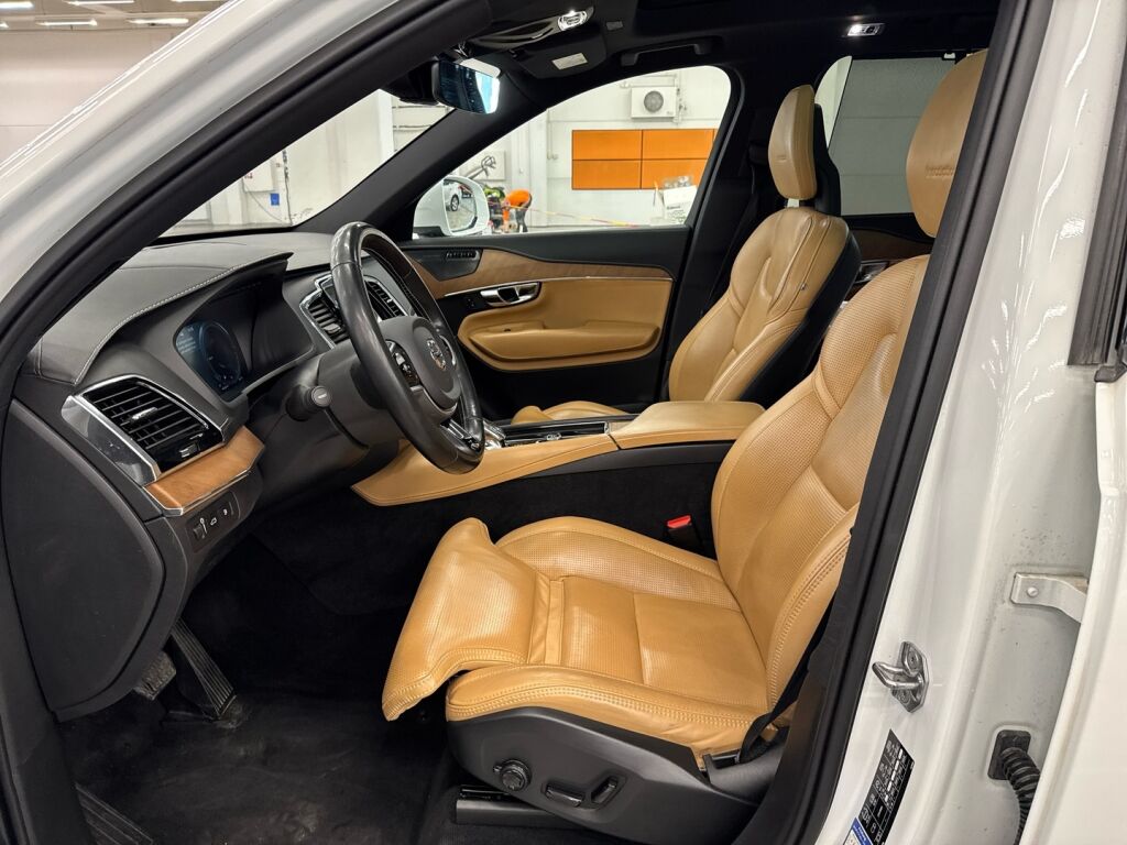 Volvo XC90 2020 Valkoinen