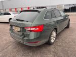 Skoda Superb 2020 Vihreä
