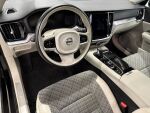 Volvo V60 2021 Musta