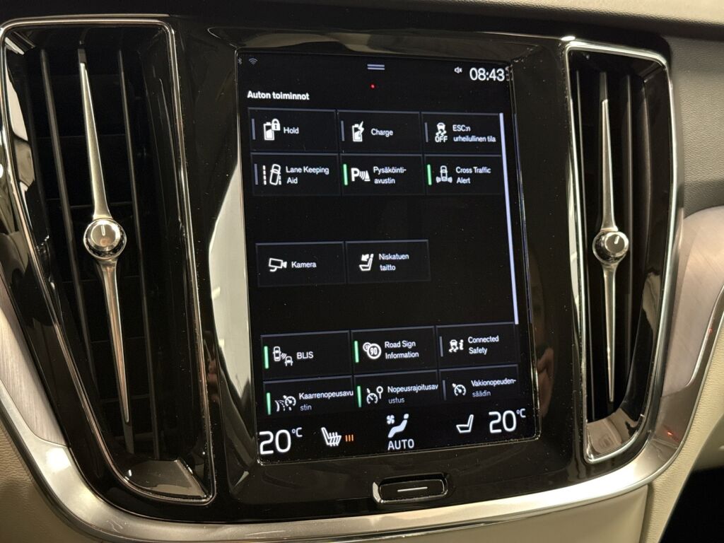 Volvo V60 2021 Musta