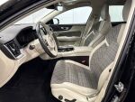 Volvo V60 2021 Musta