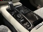Volvo V60 2021 Musta