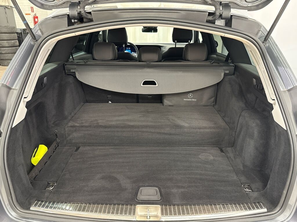 Mercedes-Benz E 2021 Harmaa