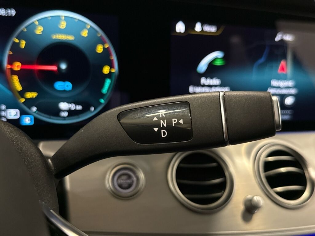 Mercedes-Benz E 2021 Harmaa