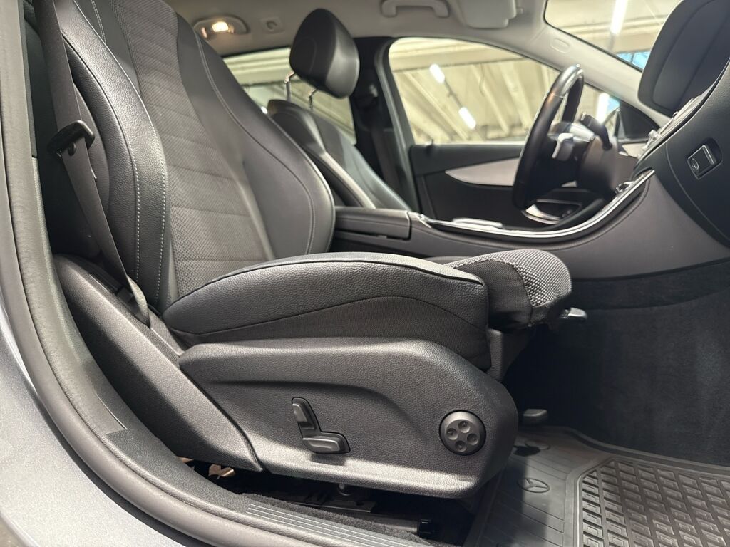 Mercedes-Benz E 2021 Harmaa