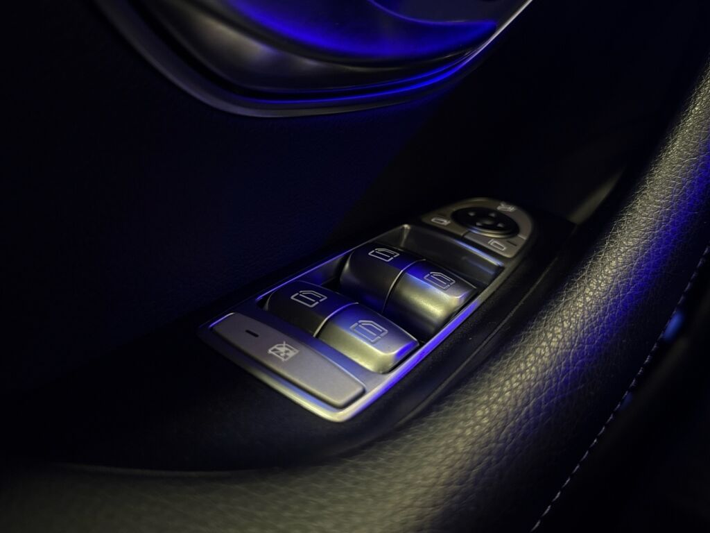 Mercedes-Benz E 2021 Harmaa