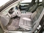 Volvo V90 2021 Musta