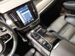 Volvo V90 2021 Musta
