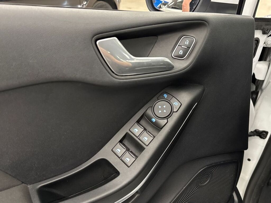 Ford Fiesta 2022 Valkoinen