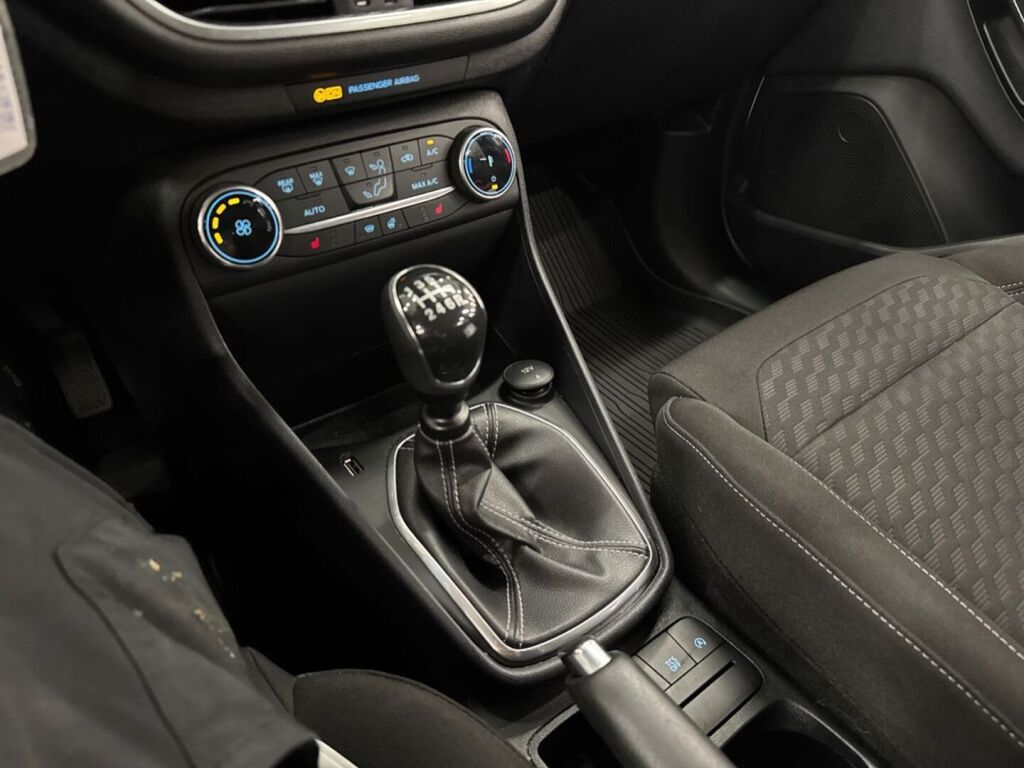 Ford Fiesta 2022 Valkoinen