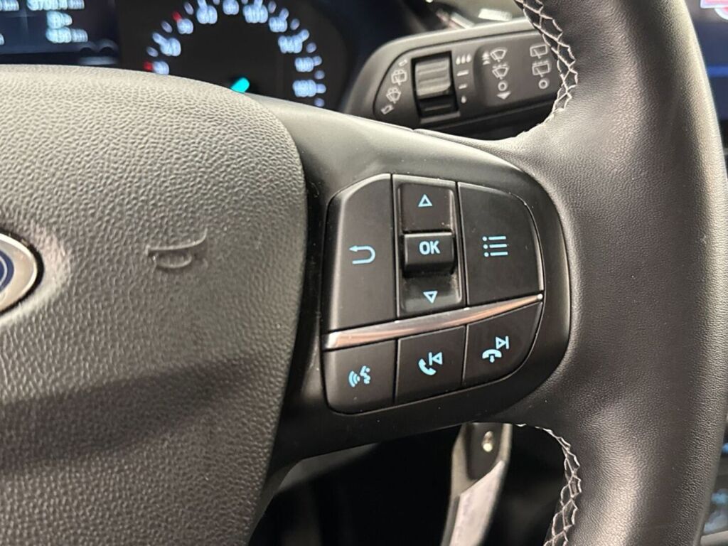 Ford Fiesta 2022 Valkoinen