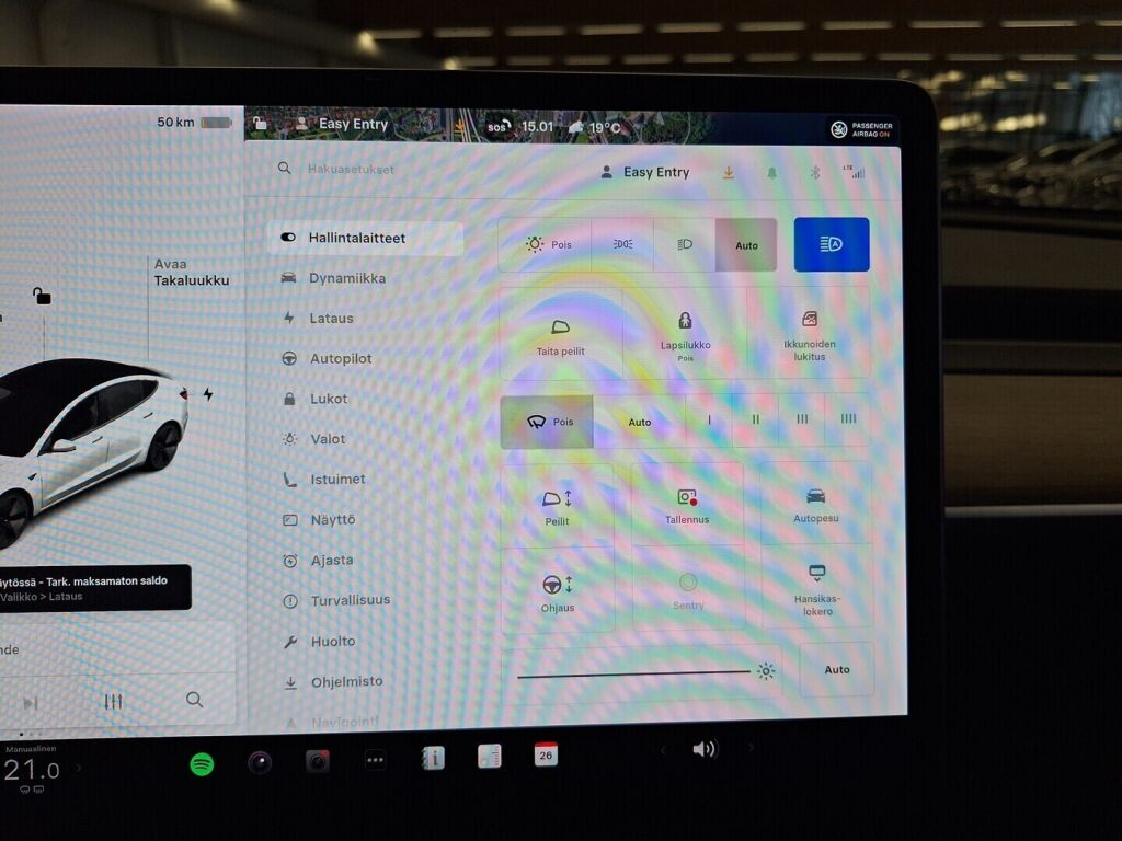Tesla Model 3 2021 Valkoinen