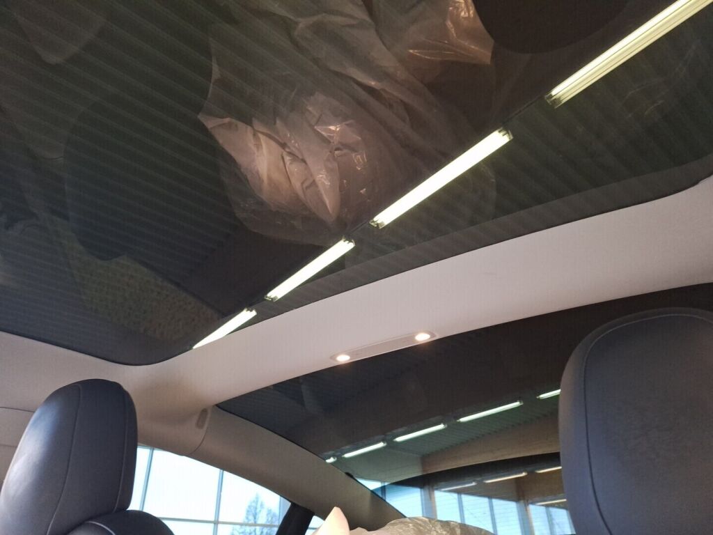 Tesla Model 3 2021 Valkoinen