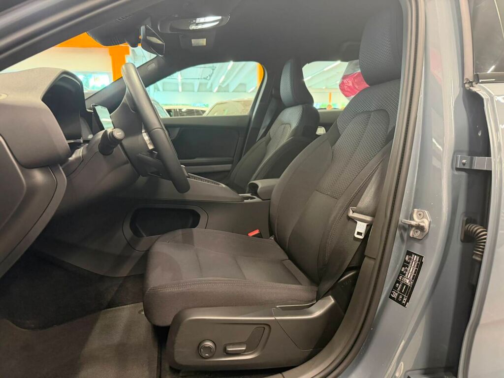 Polestar 2 2022 Harmaa