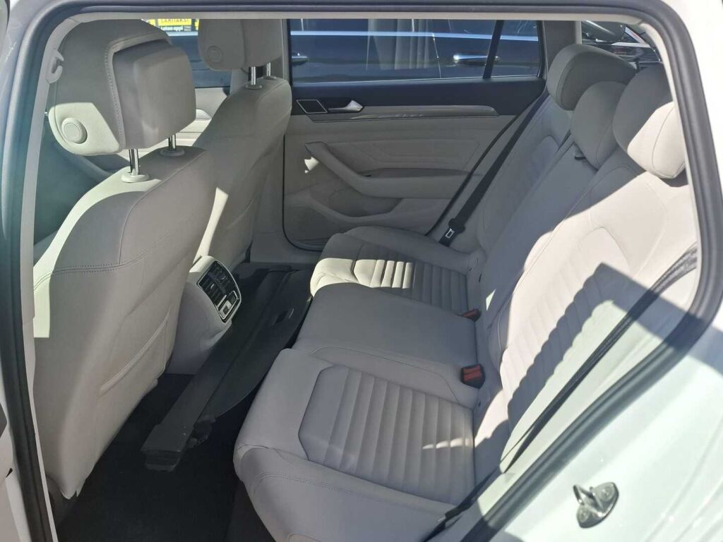 Volkswagen Passat 2020 Valkoinen
