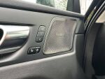 Volvo XC60 2022 Musta