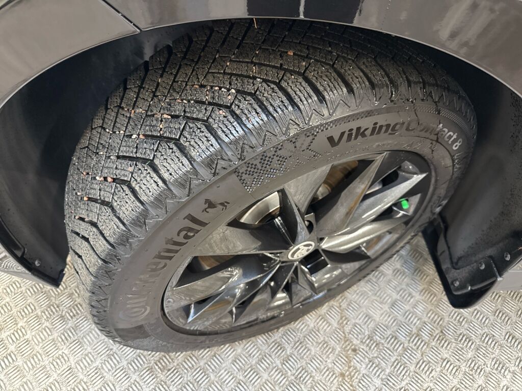 Skoda Enyaq 2024 Musta