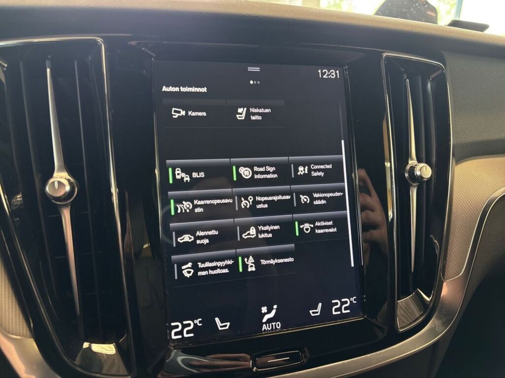 Volvo V60 2020 Harmaa