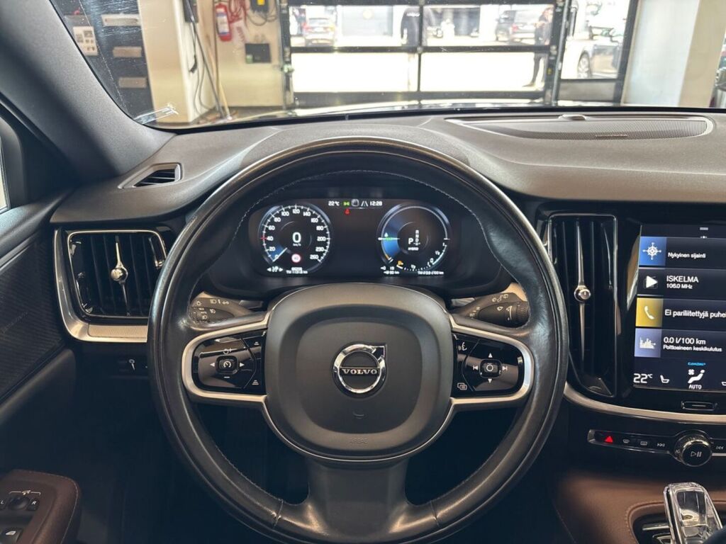 Volvo V60 2020 Harmaa