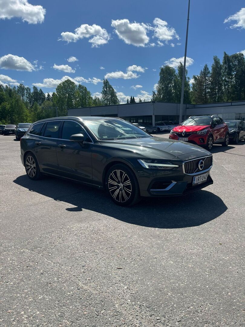 Volvo V60 2020 Harmaa