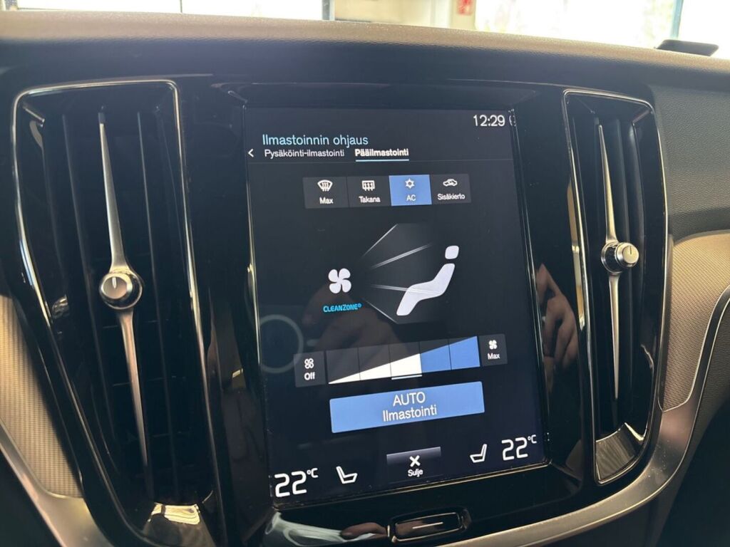 Volvo V60 2020 Harmaa