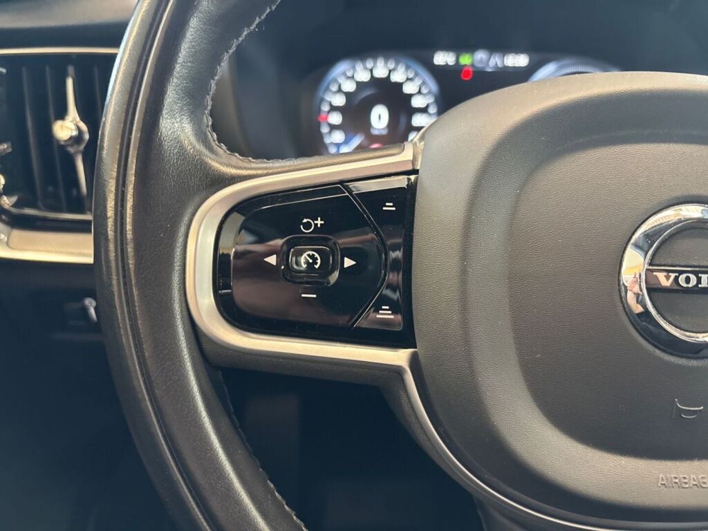 Volvo V60 2020 Harmaa