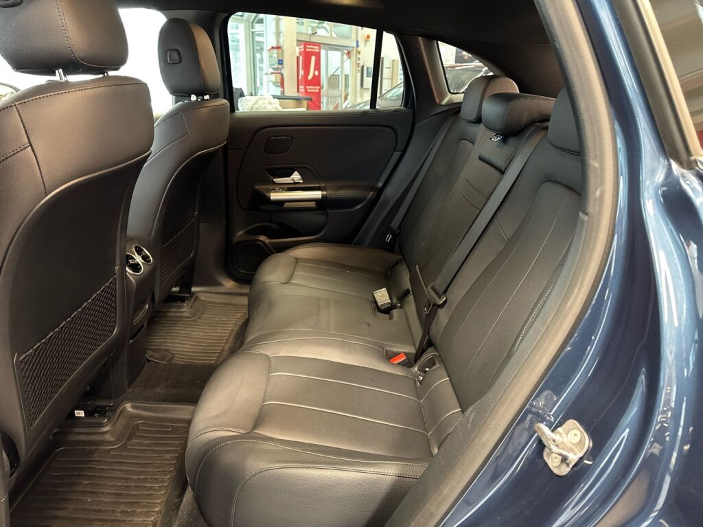 Mercedes-Benz EQA 2023 Sininen