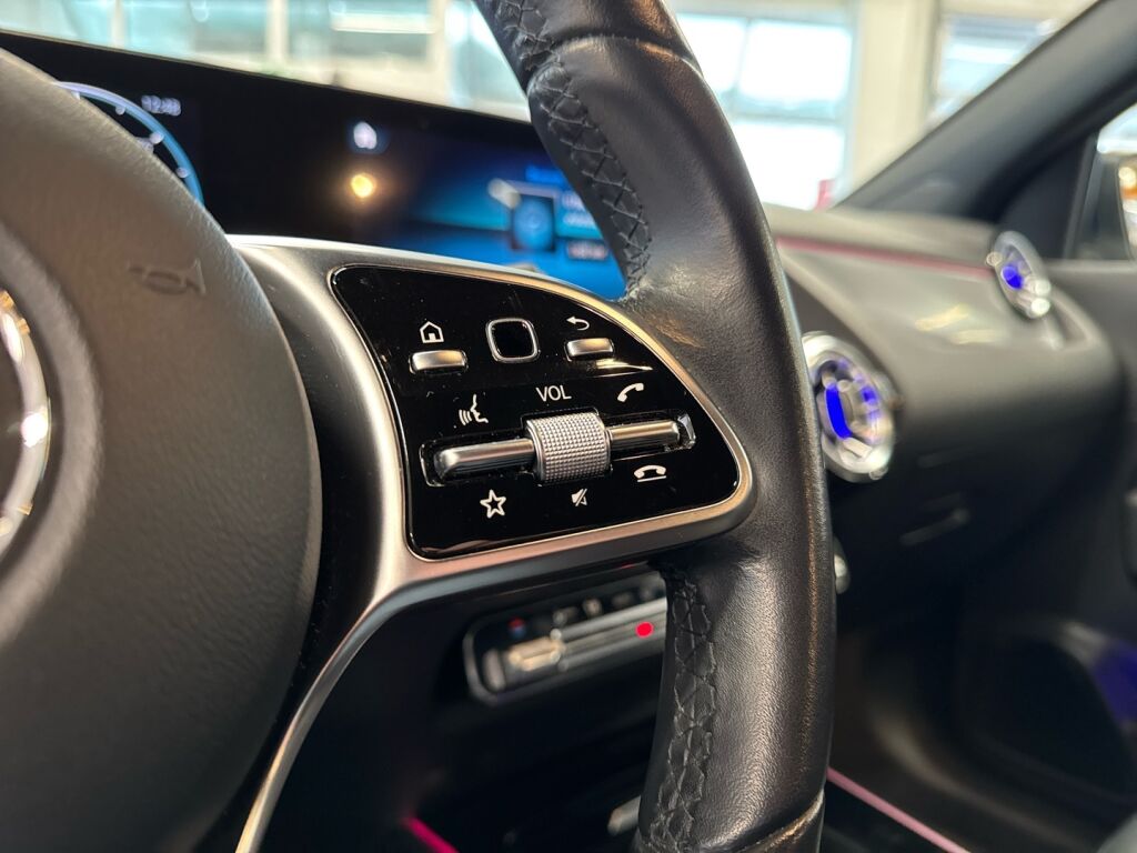 Mercedes-Benz EQA 2023 Sininen